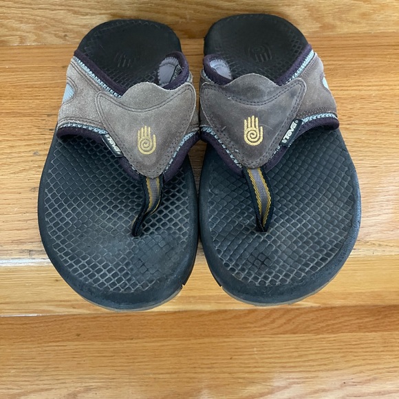 Teva 6676 Suede Flip Flops Sandals Outdoor Suede Leather Men's Size 11 - Picture 3 of 7